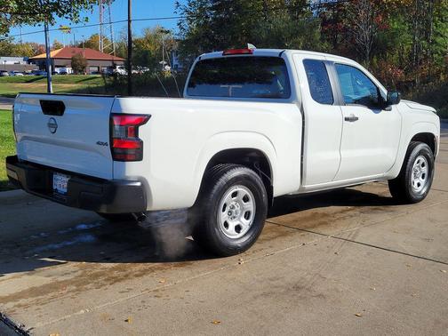 2024 Nissan Frontier S