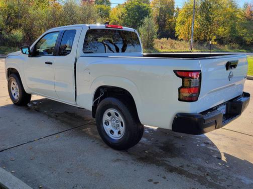 2024 Nissan Frontier S
