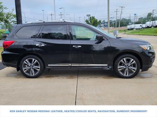 2020 Nissan Pathfinder Platinum 4WD