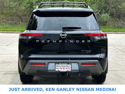 Super Black 2026 Nissan Pathfinder Platinum
