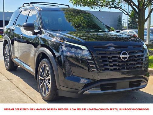 Super Black 2026 Nissan Pathfinder Platinum