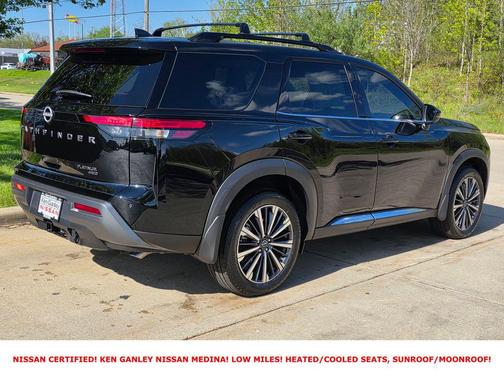 Super Black 2026 Nissan Pathfinder Platinum
