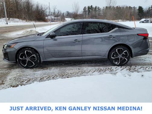 2023 Nissan Altima SR Intelligent AWD