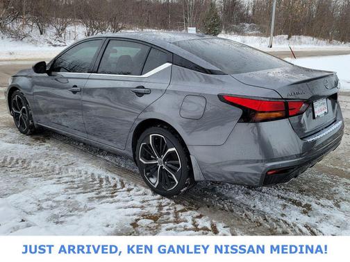 2023 Nissan Altima SR Intelligent AWD