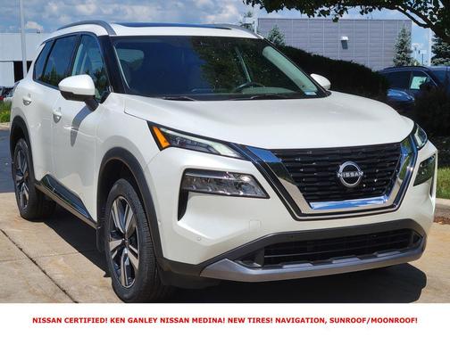 Pearl White Tricoat 2023 Nissan Rogue SL