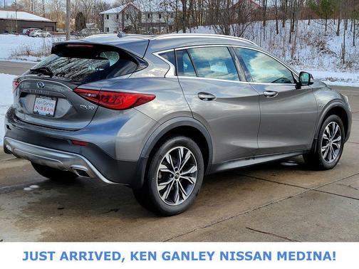 2018 INFINITI QX30 Premium