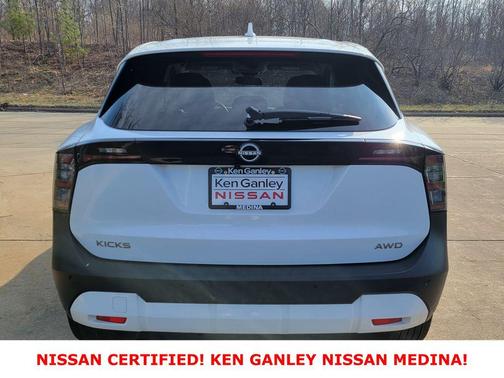 Fresh Powder 2025 Nissan Kicks SV