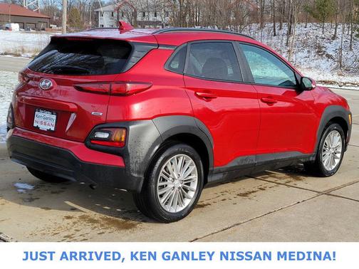 2021 Hyundai KONA SEL Plus