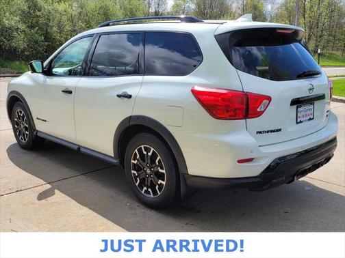 2020 Nissan Pathfinder SL 4WD