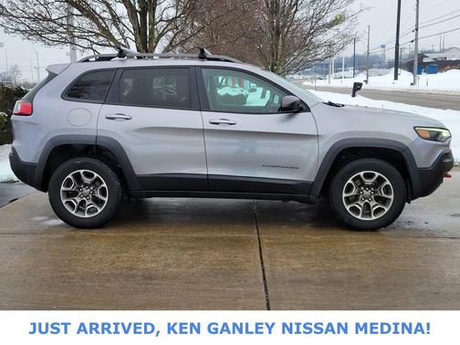 2020 Jeep Cherokee Trailhawk