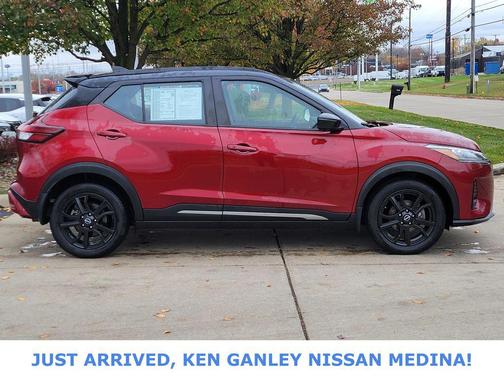 2024 Nissan Kicks SR