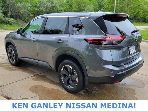 Super Black 2026 Nissan Rogue SV