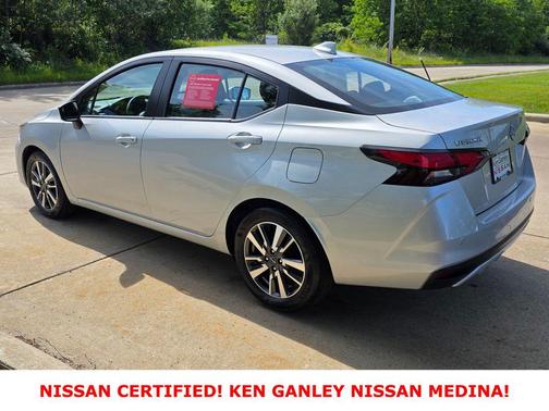 Brilliant Silver Metallic 2025 Nissan Versa 1.6 SV