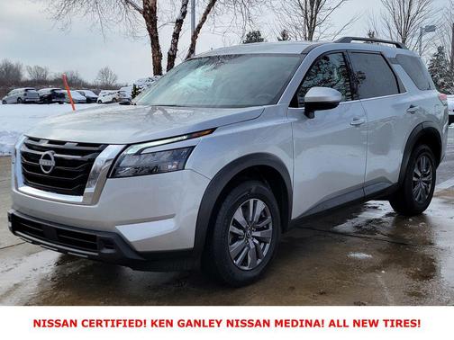 2025 Nissan Pathfinder SV 4WD