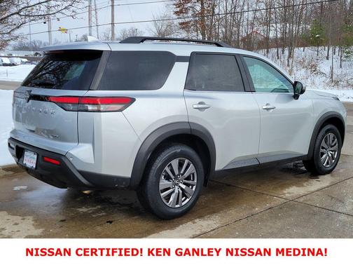 2025 Nissan Pathfinder SV 4WD