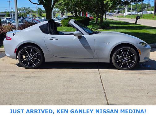 Aero Gray 2024 Mazda MX-5 Miata RF Grand Touring