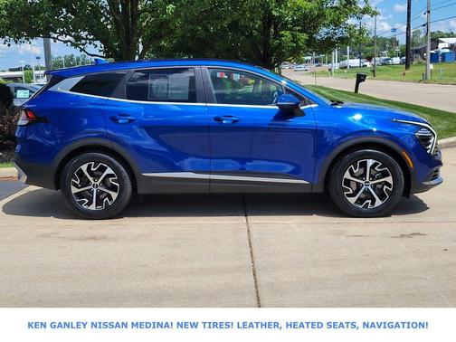 Sapphire Blue 2024 Kia Sportage EX