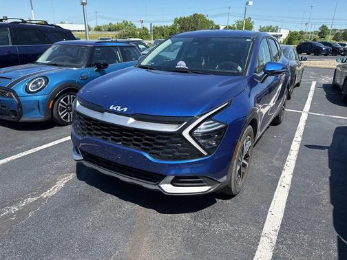 Sapphire Blue 2024 Kia Sportage EX