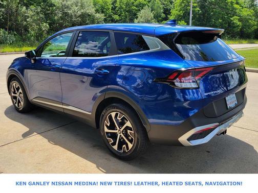Sapphire Blue 2024 Kia Sportage EX