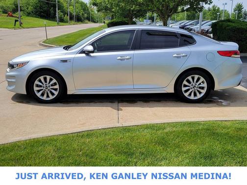 Sparkling Silver 2018 Kia Optima LX