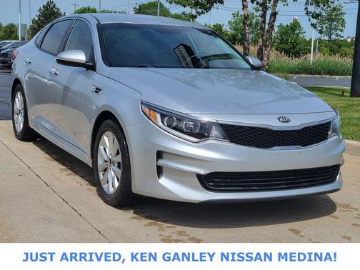 Sparkling Silver 2018 Kia Optima LX