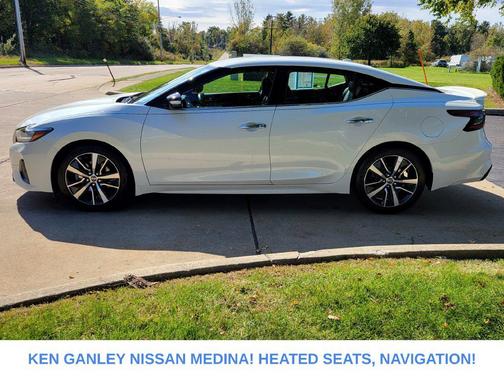 Pearl White Tricoat 2019 Nissan Maxima 3.5 SV