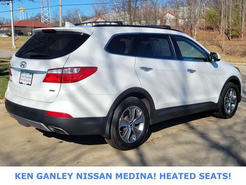2016 Hyundai SANTA FE SE