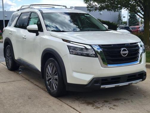 2025 Nissan Pathfinder SL 4WD