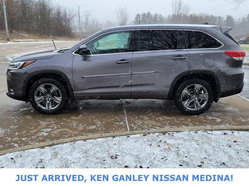 2017 Toyota Highlander Limited Platinum