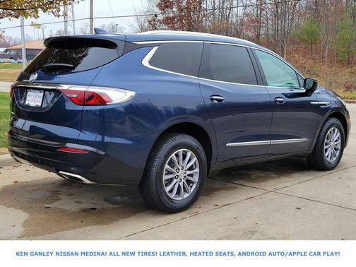 2023 Buick Enclave Essence AWD