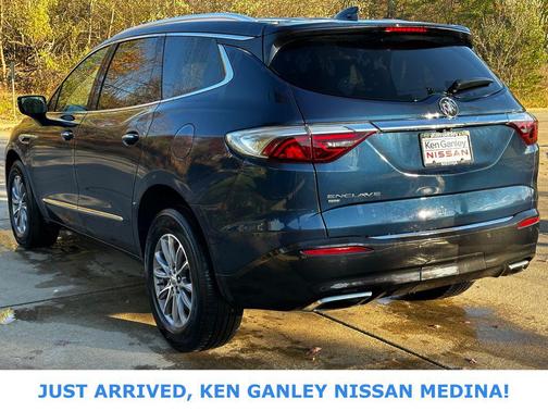 2023 Buick Enclave Essence AWD