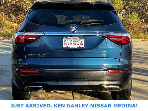 2023 Buick Enclave Essence AWD