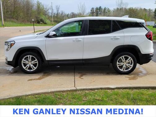 2022 GMC Terrain SLE