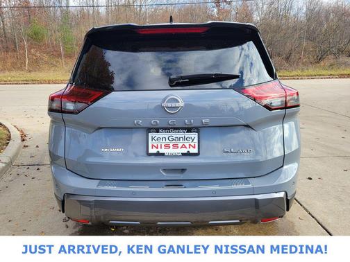 2024 Nissan Rogue SL