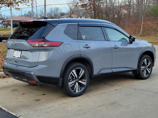 2024 Nissan Rogue SL