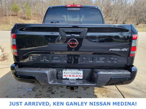Super Black 2023 Nissan Frontier PRO-4X