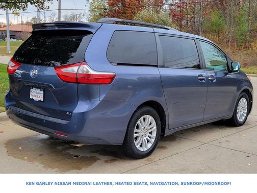 2016 Toyota Sienna XLE