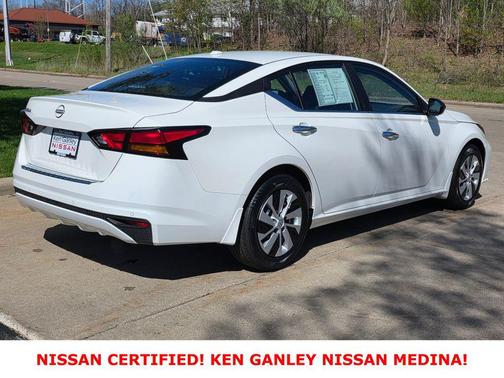 Glacier White 2025 Nissan Altima S FWD