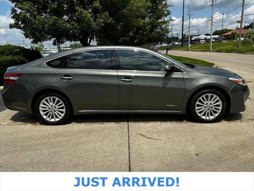 2013 Toyota Avalon Hybrid XLE Touring