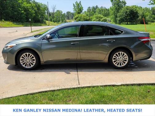 2013 Toyota Avalon Hybrid XLE Touring