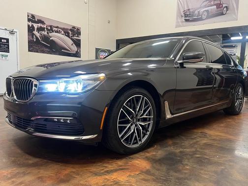 Azurite Black Metallic 2016 BMW 740 i