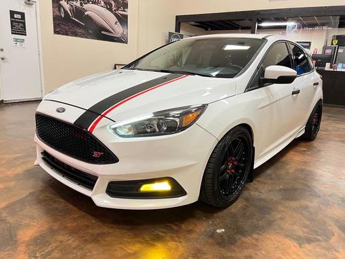 2016 Ford Focus ST Base