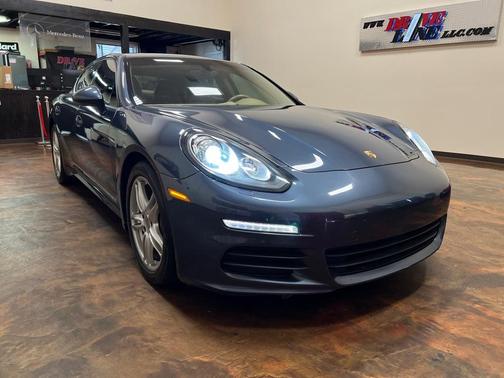 2014 Porsche Panamera 2