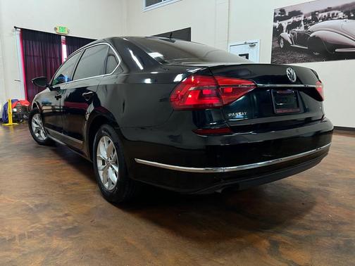 2016 Volkswagen Passat 2.5L S
