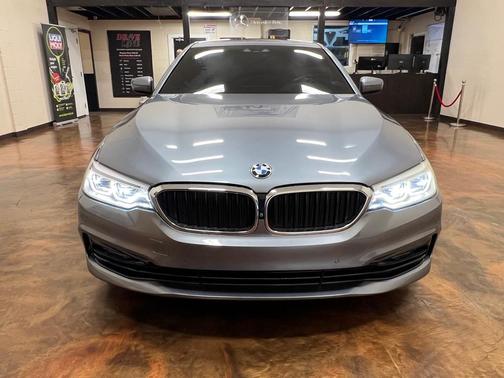 2017 BMW 540 i