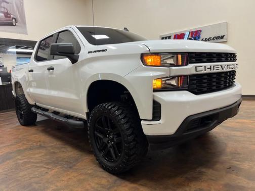 White 2022 Chevrolet Silverado 1500 Limited Custom