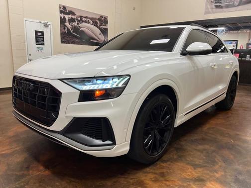 2021 Audi Q8 55 Premium Plus