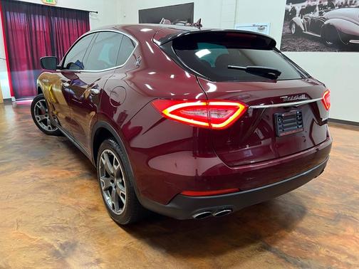 2017 Maserati Levante Base