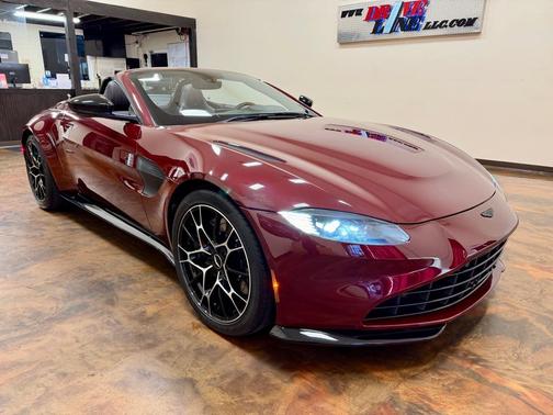 2021 Aston Martin Vantage Base