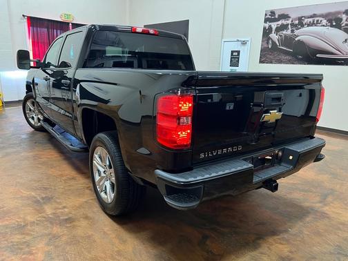 2018 Chevrolet Silverado 1500 Custom